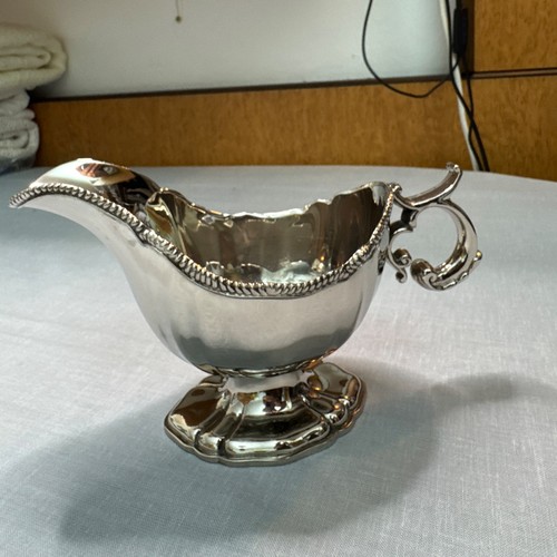 Versilberte sauciere aus - versilberte,