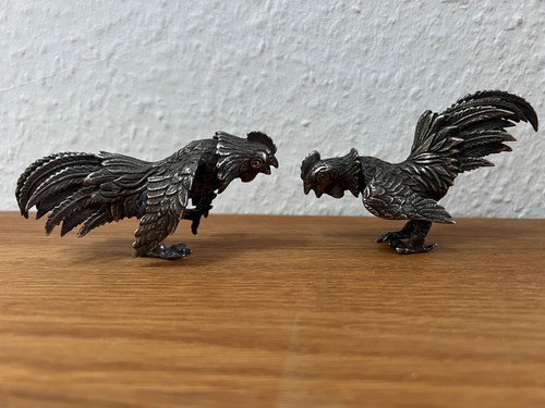 Paar kämpfende hähne - kämpfende,